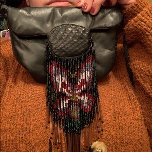 1980’s vintage cross-body🦋